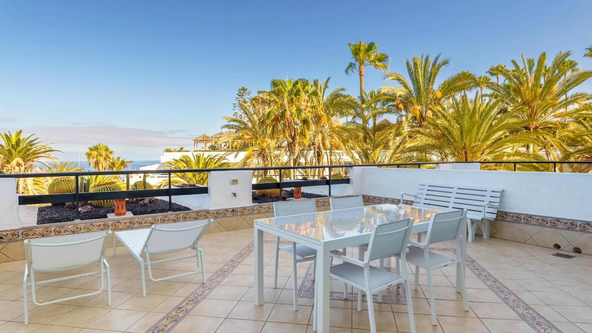 Exclusive Sea Views Villamar - Big Terrace & Pool 阿德耶 公寓