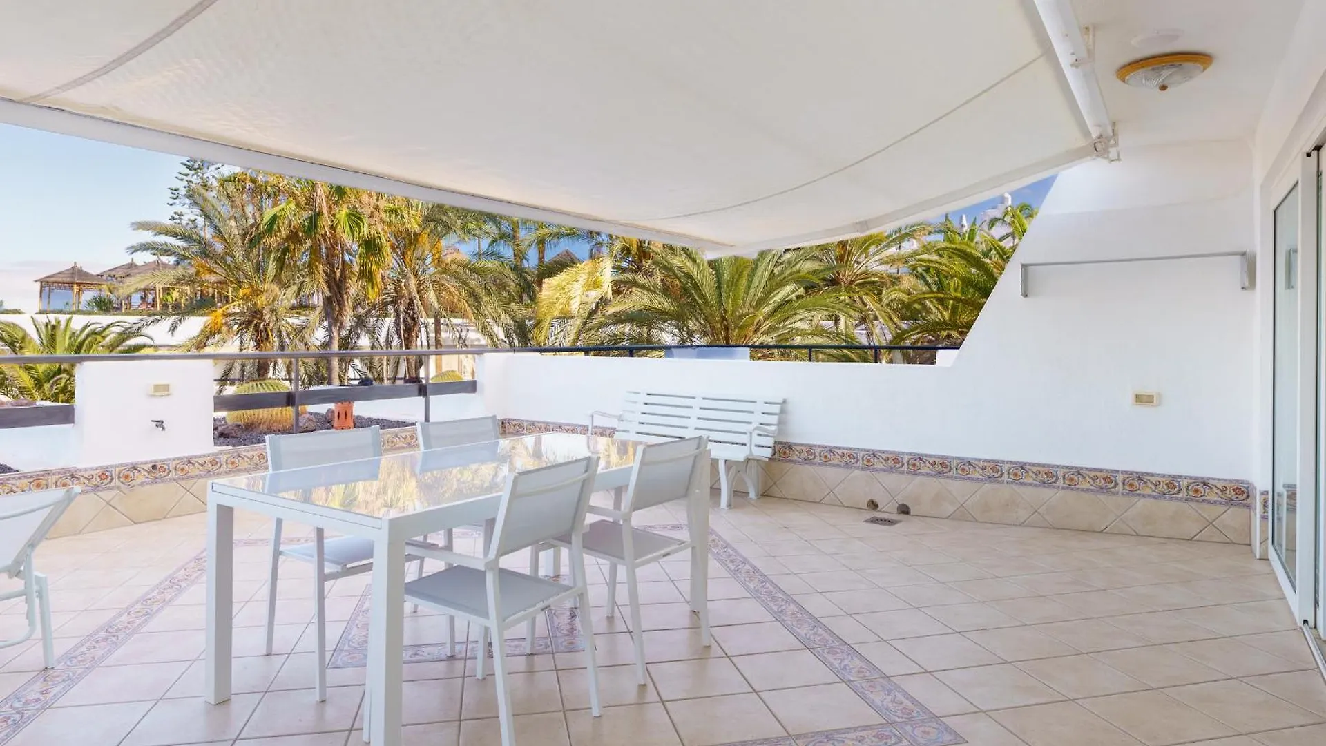 公寓 Exclusive Sea Views Villamar - Big Terrace & Pool 阿德耶